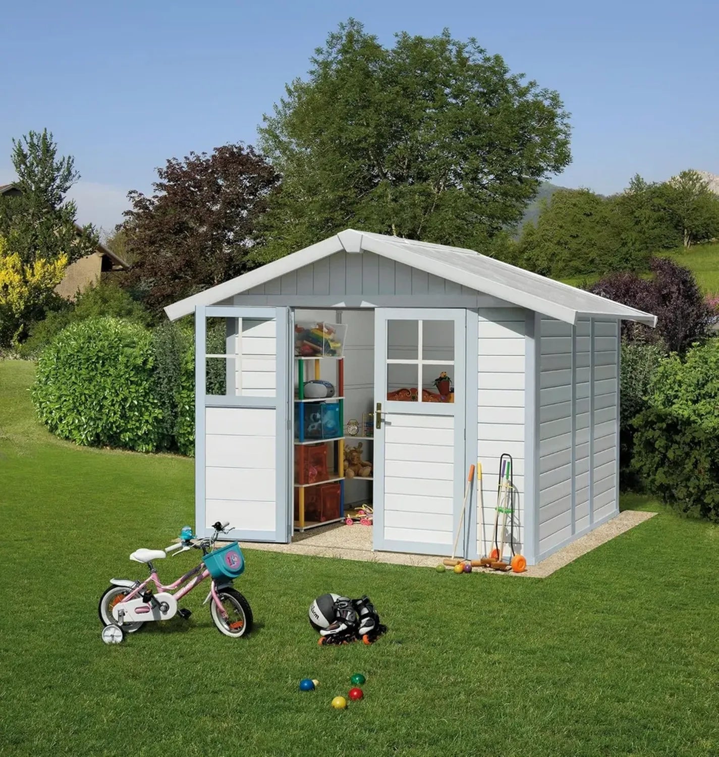 Hochwertiges Gartenhaus aus Kunststoff und Metall, 2,42x2,02m, mit Satteldach und UV-Schutz